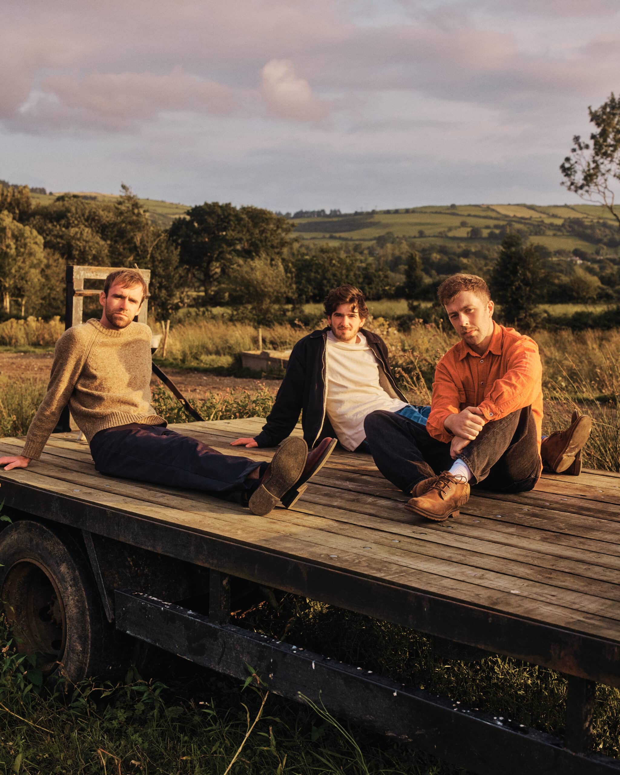 Kingfishr Band set on a wooden flat deck