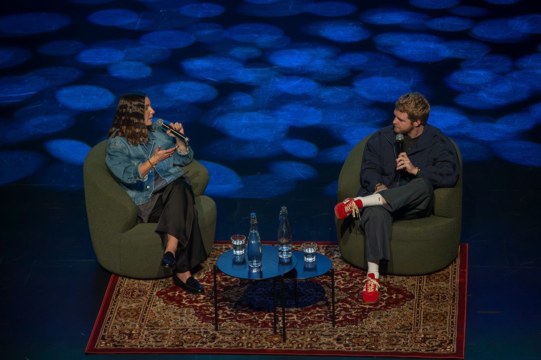 Alex Warren on stage doing Q&A in Auckland New Zealand